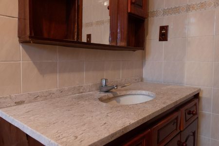 Casa à venda com 400m², 4 quartos e 3 vagas Casa à venda com 400m², 4 quartos e 3 vagasBanheiro Social 2