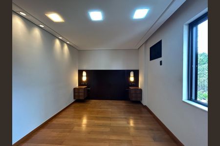 Apartamento à venda com 134m², 4 quartos e 3 vagas