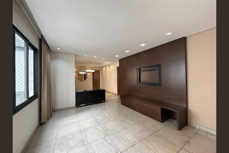 Apartamento à venda com 134m², 4 quartos e 3 vagas