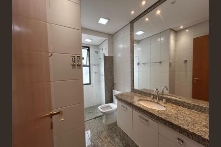 Apartamento à venda com 134m², 4 quartos e 3 vagas