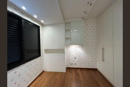 Apartamento à venda com 134m², 4 quartos e 3 vagas