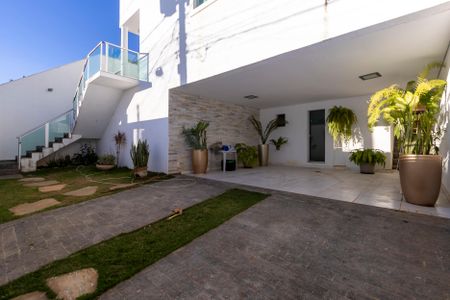 Casa para alugar com 400m², 3 quartos e 2 vagas Casa para alugar com 400m², 3 quartos e 2 vagasGaragem