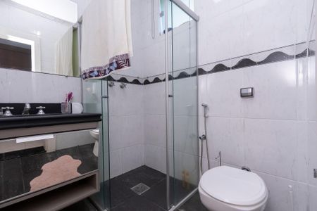 Casa para alugar com 400m², 3 quartos e 2 vagas Casa para alugar com 400m², 3 quartos e 2 vagasBanheiro da Suíte 1