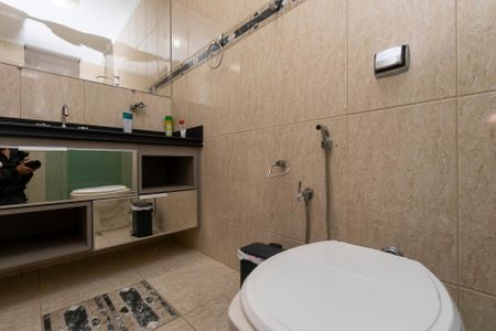 Casa para alugar com 400m², 3 quartos e 2 vagas Casa para alugar com 400m², 3 quartos e 2 vagasBanheiro da Suíte 3