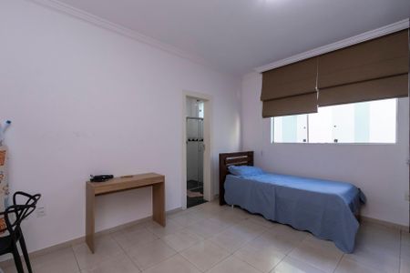 Casa para alugar com 400m², 3 quartos e 2 vagas Casa para alugar com 400m², 3 quartos e 2 vagas Suíte 2