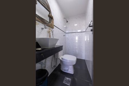 Casa para alugar com 400m², 3 quartos e 2 vagas Casa para alugar com 400m², 3 quartos e 2 vagasBanheiro Social