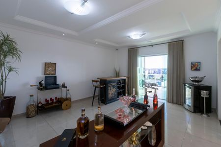 Casa para alugar com 400m², 3 quartos e 2 vagas Casa para alugar com 400m², 3 quartos e 2 vagasSala 3