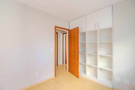 Apartamento à venda com 158m², 2 quartos e 2 vagasQuarto