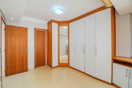 Apartamento à venda com 158m², 2 quartos e 2 vagasSuíte