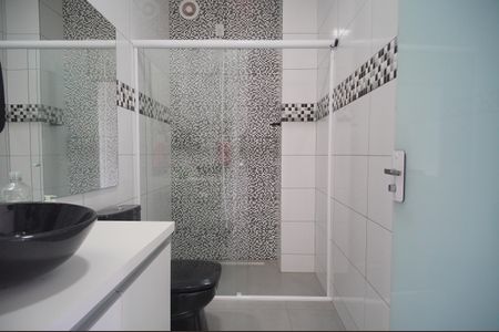 Casa à venda com 366m², 8 quartos e 1 vagaBanheiro