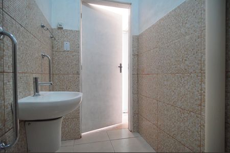 Casa à venda com 366m², 8 quartos e 1 vagaLavabo