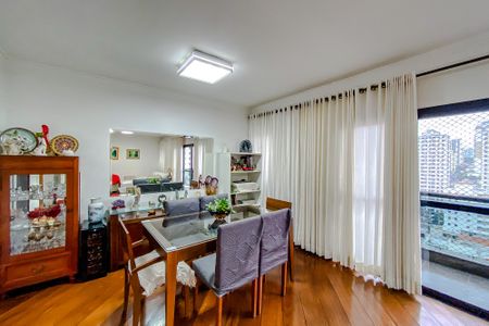 Apartamento à venda com 138m², 3 quartos e 3 vagasSala