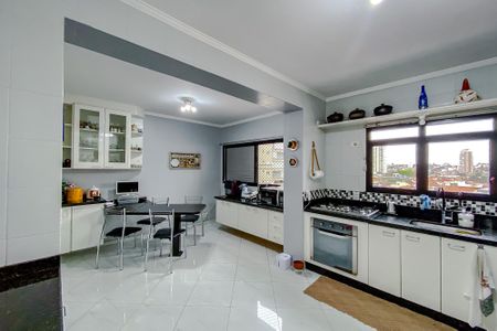 Apartamento à venda com 138m², 3 quartos e 3 vagasCozinha