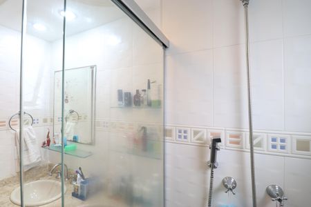 Apartamento à venda com 96m², 3 quartos e 2 vagasBanheiro da Suíte