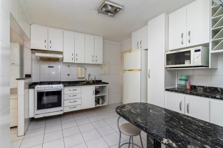 Apartamento para alugar com 110m², 3 quartos e 2 vagas Apartamento para alugar com 110m², 3 quartos e 2 vagasCozinha