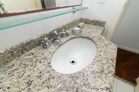 Apartamento para alugar com 110m², 3 quartos e 2 vagas Apartamento para alugar com 110m², 3 quartos e 2 vagasBanheiro 2