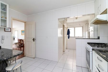 Apartamento para alugar com 110m², 3 quartos e 2 vagas Apartamento para alugar com 110m², 3 quartos e 2 vagasCozinha