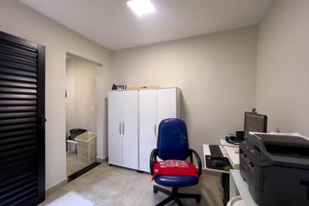 Casa à venda com 148m², 3 quartos e 2 vagasQuarto de Serviço