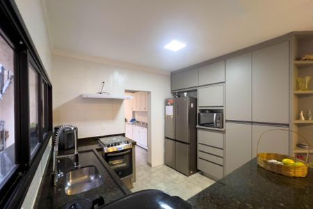 Casa à venda com 148m², 3 quartos e 2 vagasCozinha