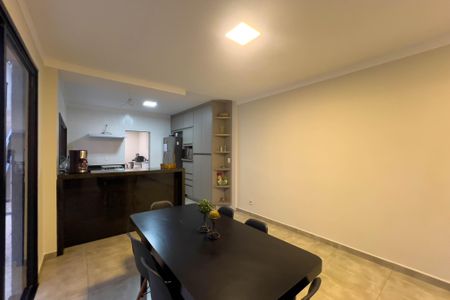 Casa à venda com 148m², 3 quartos e 2 vagasCozinha