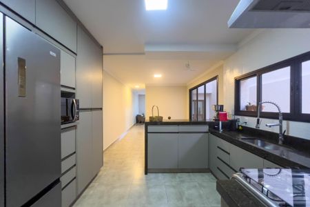 Casa à venda com 148m², 3 quartos e 2 vagasCozinha