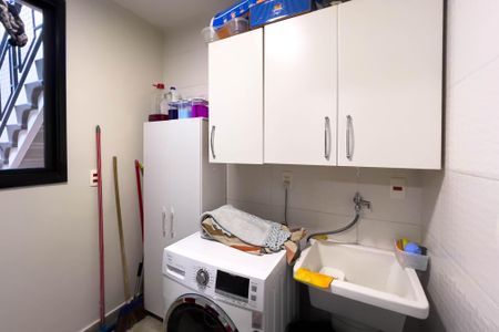 Casa à venda com 148m², 3 quartos e 2 vagasÁrea de Serviço