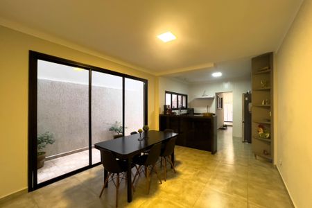 Casa à venda com 148m², 3 quartos e 2 vagasCozinha