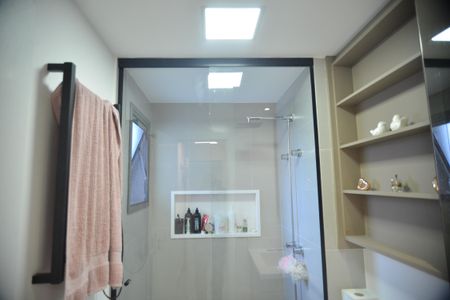 Apartamento à venda com 73m², 2 quartos e 2 vagasBanheiro da Suíte 2