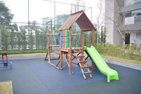 Apartamento à venda com 73m², 2 quartos e 2 vagasÁrea comum - Playground