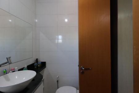 Apartamento à venda com 135m², 4 quartos e 2 vagasBanheiro da Suíte 3