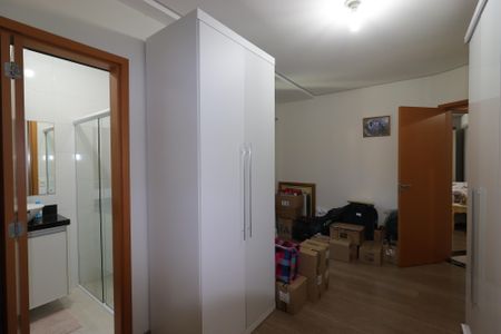Apartamento à venda com 135m², 4 quartos e 2 vagasSuíte 2