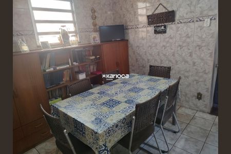 Casa à venda com 124m², 3 quartos e 2 vagas