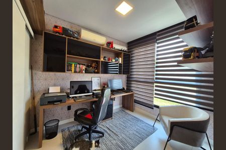 Casa de condomínio à venda com 292m², 4 quartos e 2 vagas