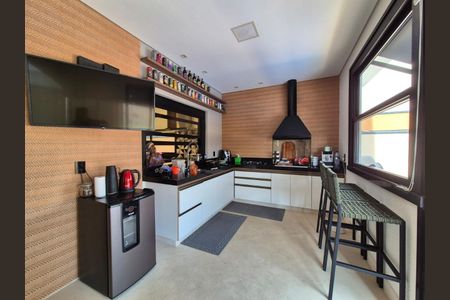 Casa de condomínio à venda com 292m², 4 quartos e 2 vagas