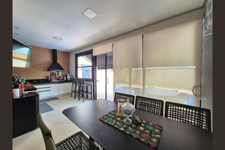 Casa de condomínio à venda com 292m², 4 quartos e 2 vagas