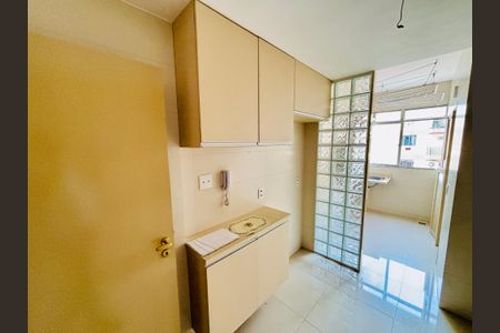 Apartamento à venda com 70m², 2 quartos e 1 vaga