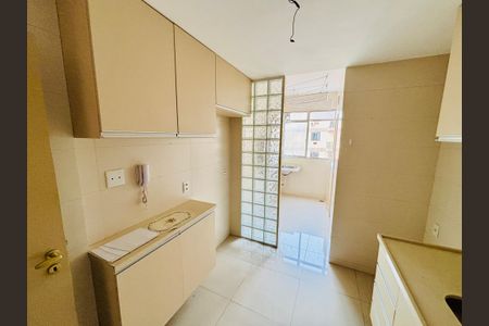 Apartamento à venda com 70m², 2 quartos e 1 vaga