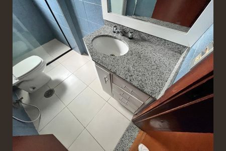 Apartamento à venda com 196m², 3 quartos e 3 vagasBanheiro
