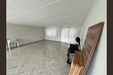 Apartamento à venda com 196m², 3 quartos e 3 vagasÁrea comum - Salão de festas