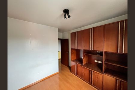 Apartamento à venda com 196m², 3 quartos e 3 vagasQuarto 2