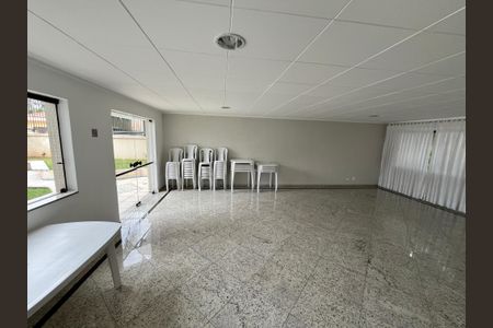 Apartamento à venda com 196m², 3 quartos e 3 vagasÁrea comum - Salão de festas