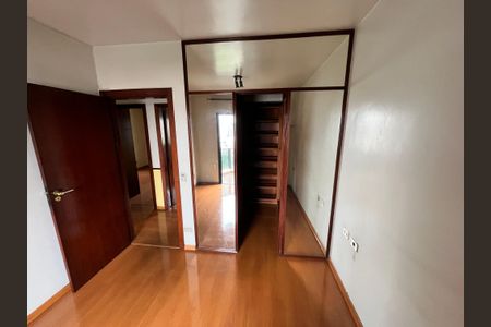 Apartamento à venda com 196m², 3 quartos e 3 vagasSuite