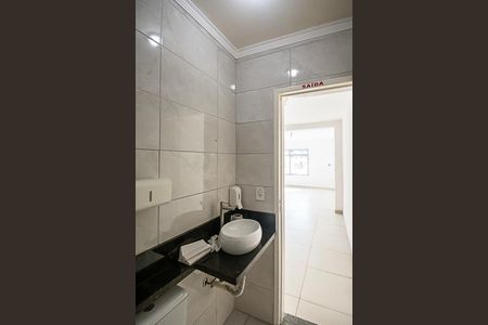 Casa à venda com 400m², 3 quartos e 2 vagas Casa à venda com 400m², 3 quartos e 2 vagasLavabo