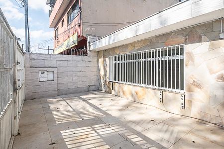 Casa à venda com 400m², 3 quartos e 2 vagas Casa à venda com 400m², 3 quartos e 2 vagasGaragem