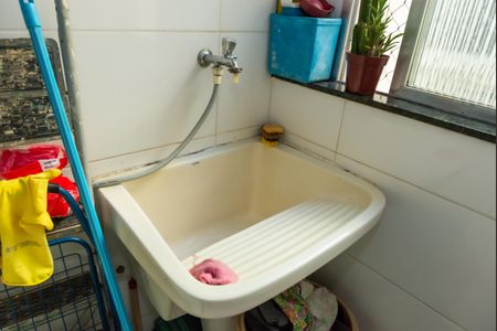 Apartamento à venda com 65m², 2 quartos e 1 vagaÁrea de Serviço