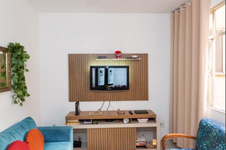 Apartamento à venda com 65m², 2 quartos e 1 vagaSala