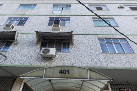 Apartamento à venda com 65m², 2 quartos e 1 vagaFachada