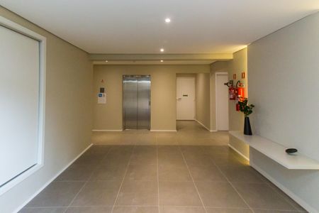 Apartamento à venda com 30m², 1 quarto e sem vaga Apartamento à venda com 30m², 1 quarto e sem vagaHall