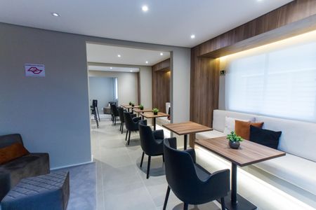 Apartamento à venda com 30m², 1 quarto e sem vaga Apartamento à venda com 30m², 1 quarto e sem vagaÁrea comum - Salão de festas