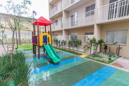 Apartamento à venda com 30m², 1 quarto e sem vaga Apartamento à venda com 30m², 1 quarto e sem vagaÁrea comum - Playground